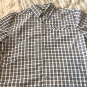 Chaps men’s plaid short sleeve shirt. Size large